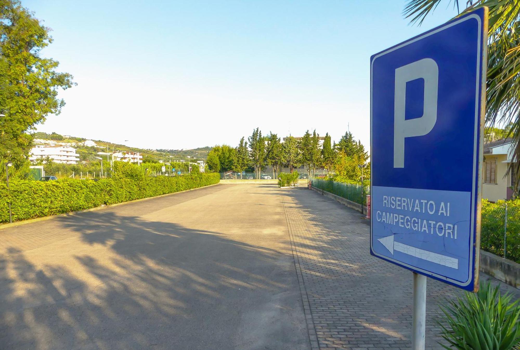 Camping&Residence Il Pioppeto Vasto Esterno foto